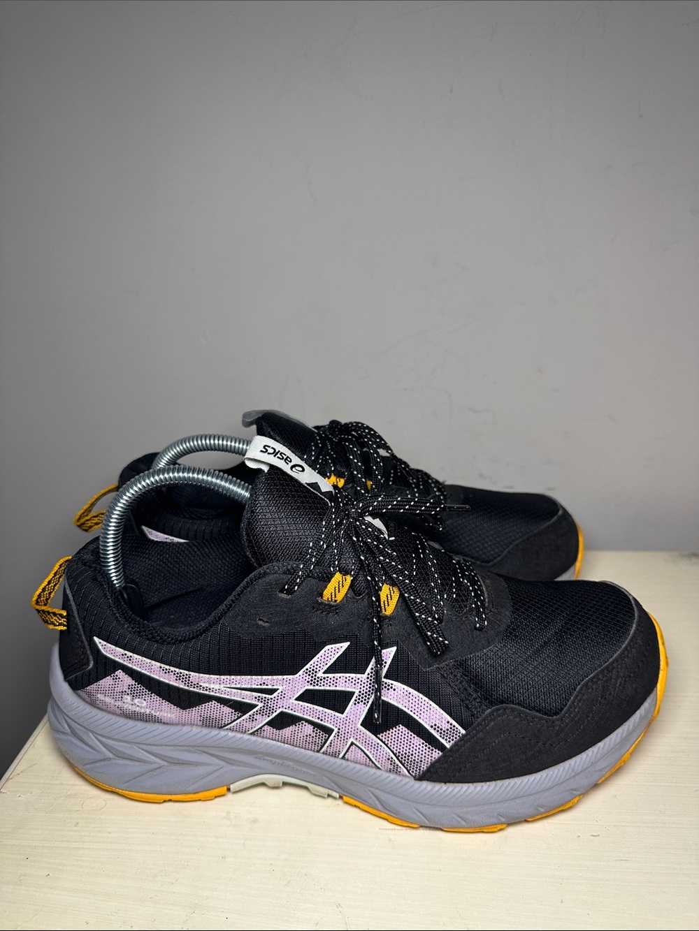 Asics gel-venture 10 Black with purple trail running hiking Sneakers